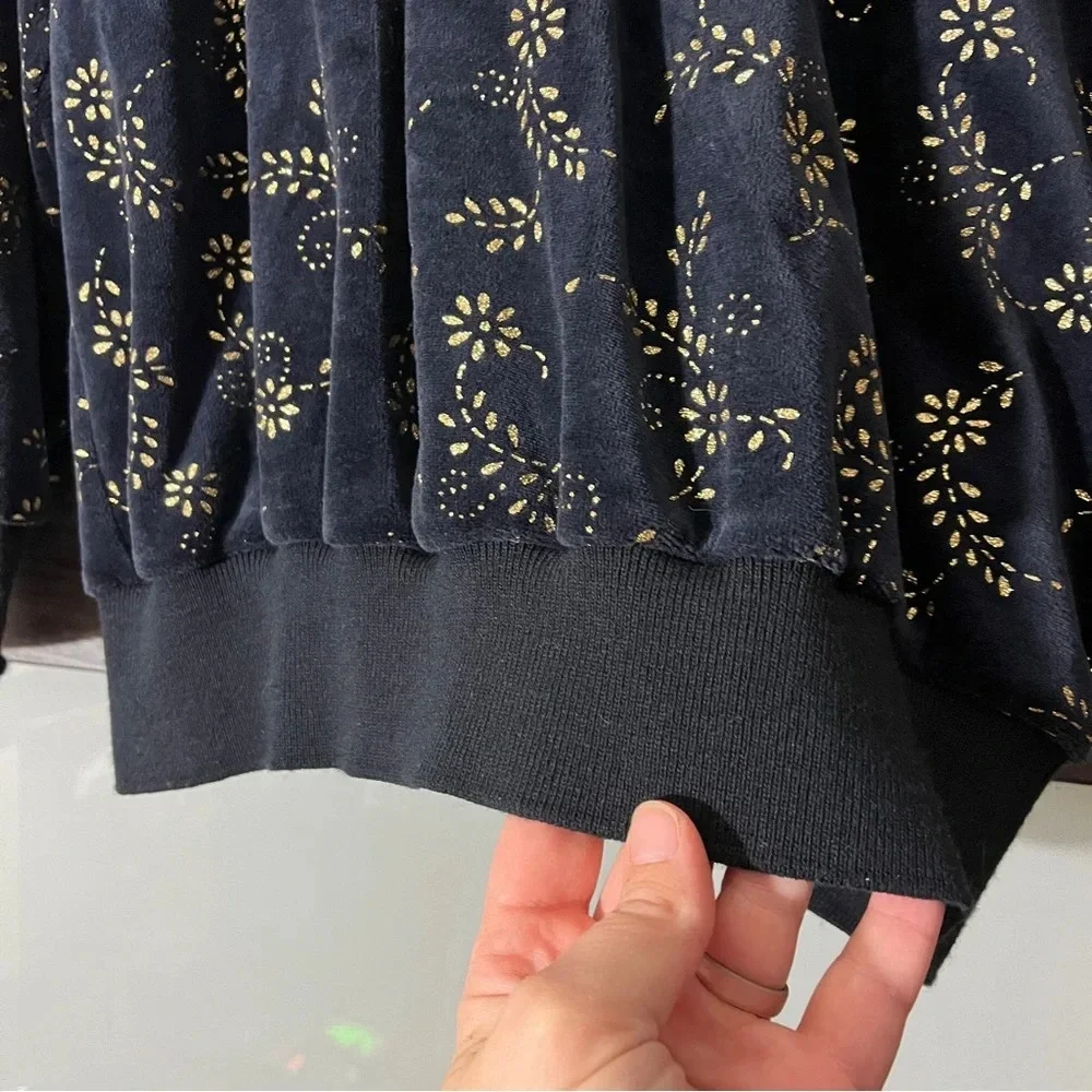 Vintage 90’s Jaclyn Sport Black Velvet Gold Floral Sweatshirt Medium Whimsigoth - Picture 9 of 10